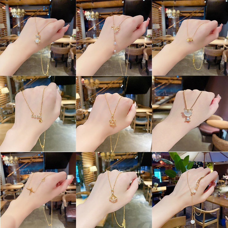 Women's Summer Fashion Heart For Design Simple Light Luxury Cold Style Necklaces