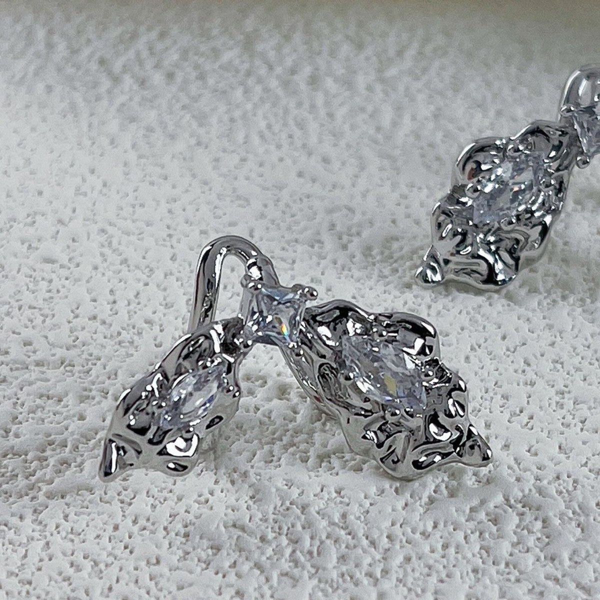 Women's Zircon Ear Clip High-grade Light Luxury Minority Stud Earrings
