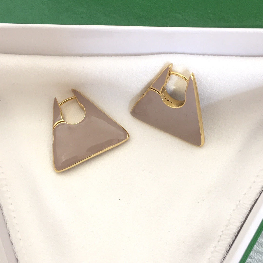 Women's Enamel High-grade Graceful Personality Retro Fashionable Dripping Oil Three-dimensional Ear Rings