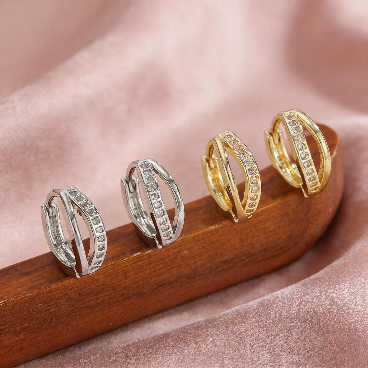 Affordable Luxury Fashion Double-line Cross Full Diamond Clip High-grade Zircon Ear Buckle