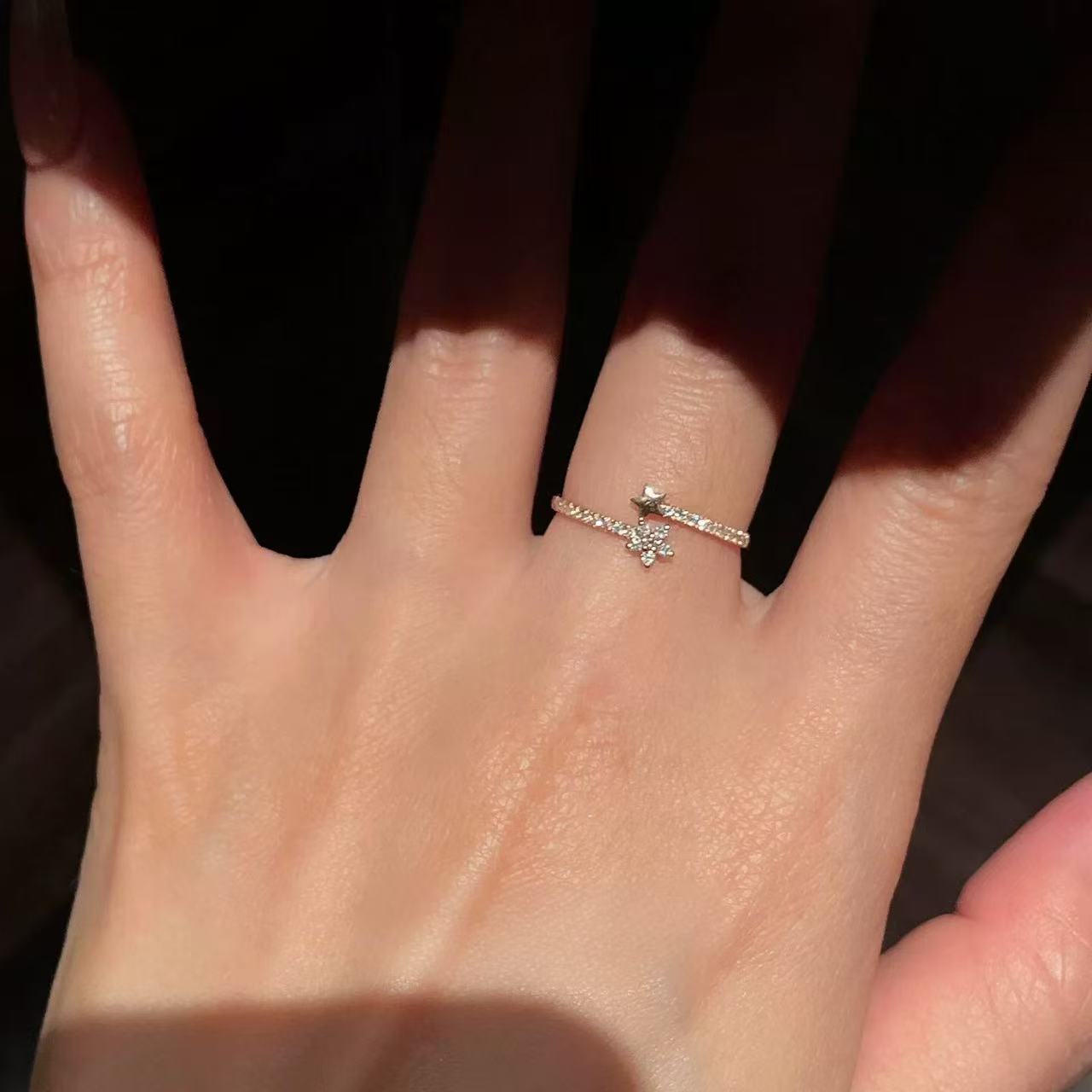Sense Diamond Design Light Luxury Five-pointed Ring