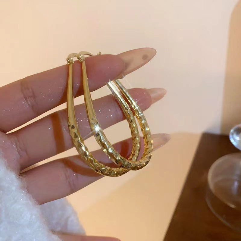 Elegant High Sense Natural Glossy Simple Ear Female Rings