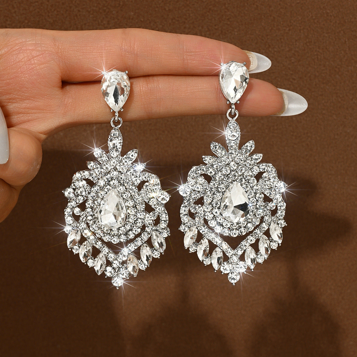 Exaggerated Diamond Flower Vintage Court Style Fashionable Design Sense Earrings