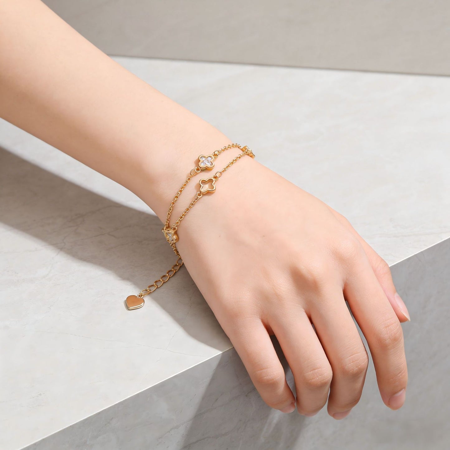 Women's Four-leaf Clover Popular Fashion Simple Style Bracelet