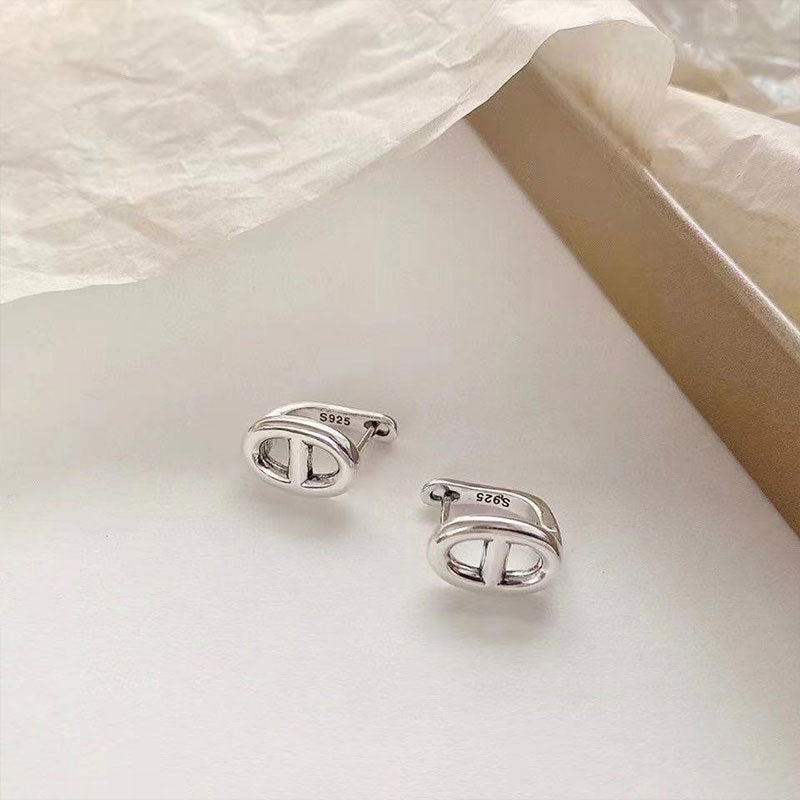 Style Geometric Nose Hollow Female Retro Ear Buckle