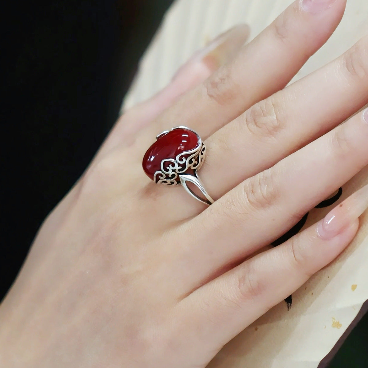 Niche Red Egg Face Auspicious Cloud Ring
