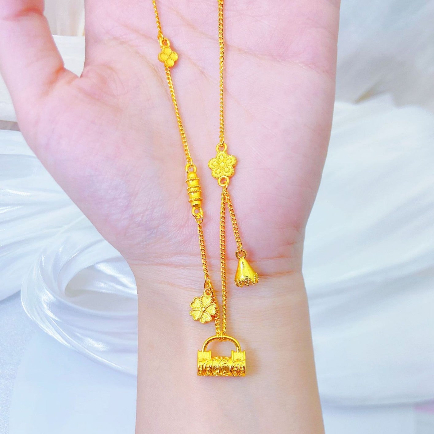 Women's Fruitful Prosperous Clover Tassel Lock Bag Necklaces