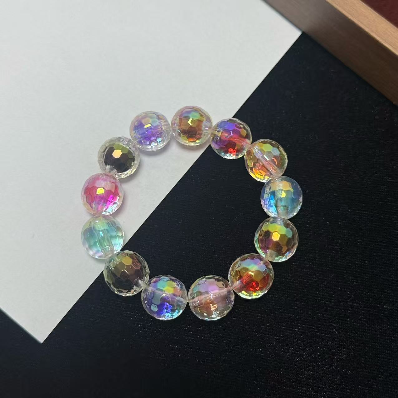 Women's Cut Acrylic Light Luxury Dopamine Crystal Bracelet