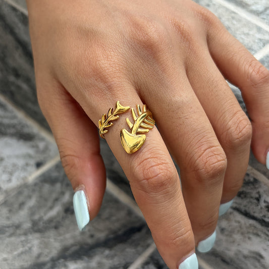 Women's Ding Seaside Advanced Fish Titanium Steel No Fading Stainless Vacation Ring