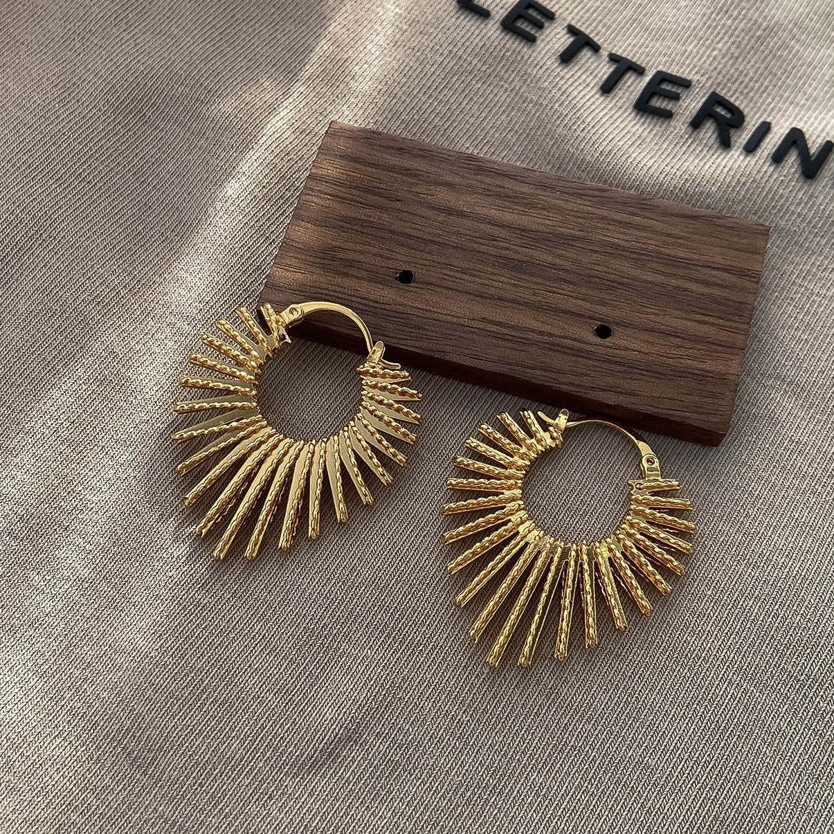 Women's Personality Fashion Trendy Light Luxury High-grade Earrings