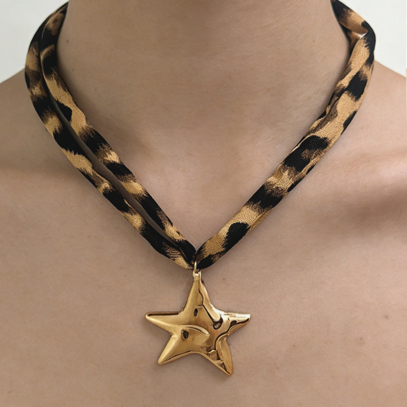 Women's Sexy Leopard Print Cotton Flower Heart Shape Clavicle Necklaces