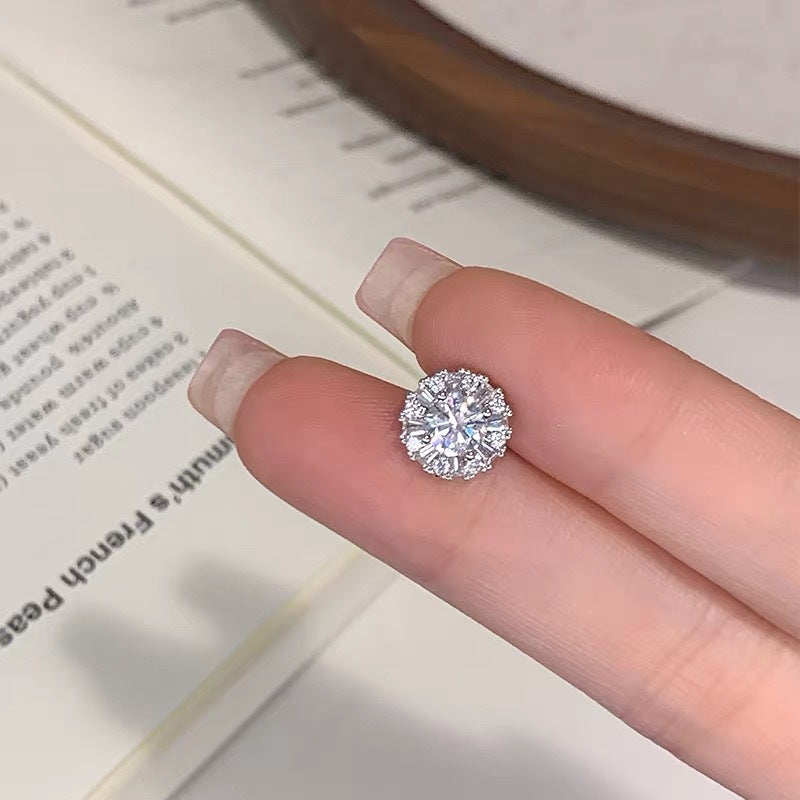 Zircon Edelweiss Titanium Steel Ear Female Before Sleep High-grade Stud Earrings