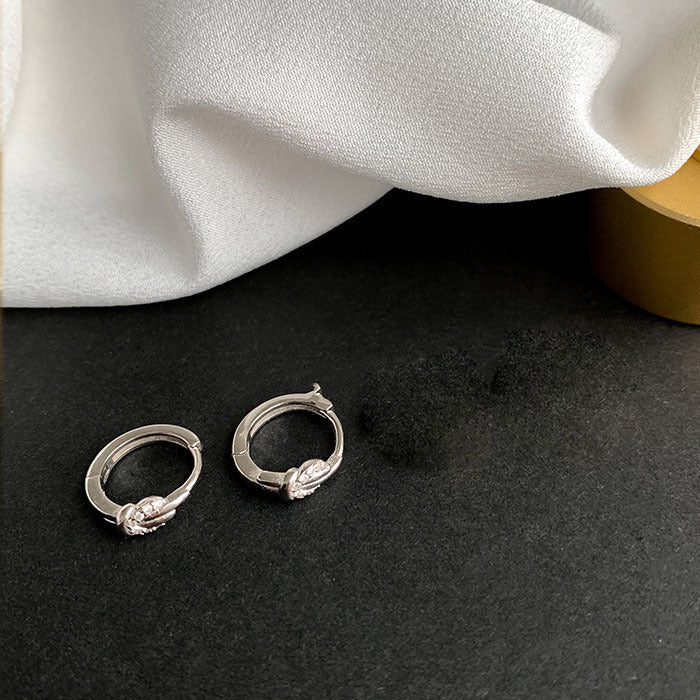 Knotted Circle Ear Clip Trendy Simple Earrings