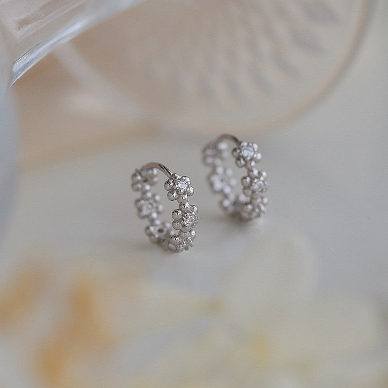 Little Flower Ear Clip High-grade Exquisite Earrings