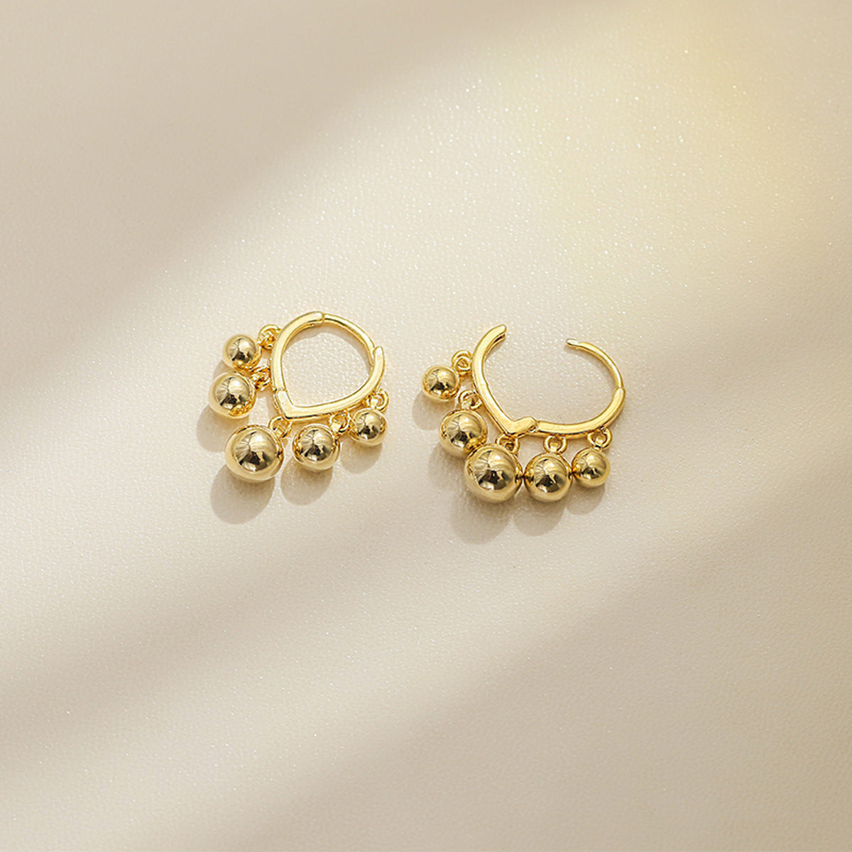 Women's Summer Golden Bean Eardrops Temperamental Tassels Ball Fashion Clip Rings