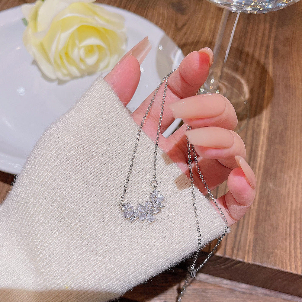 Women's Zircon Petal Summer High Sense Niche Design Clavicle Necklace