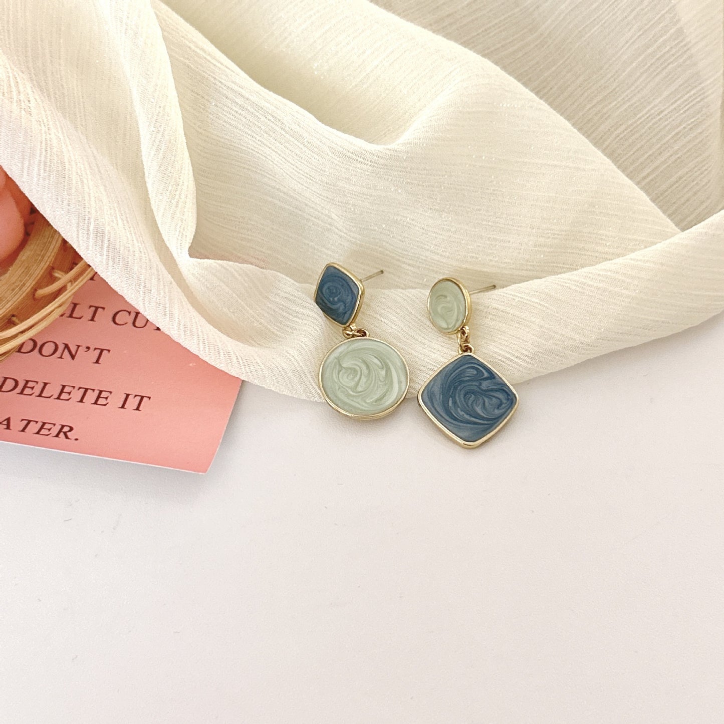 Sier Needle Personality Asymmetric Simple Geometric Ear Drop Rings