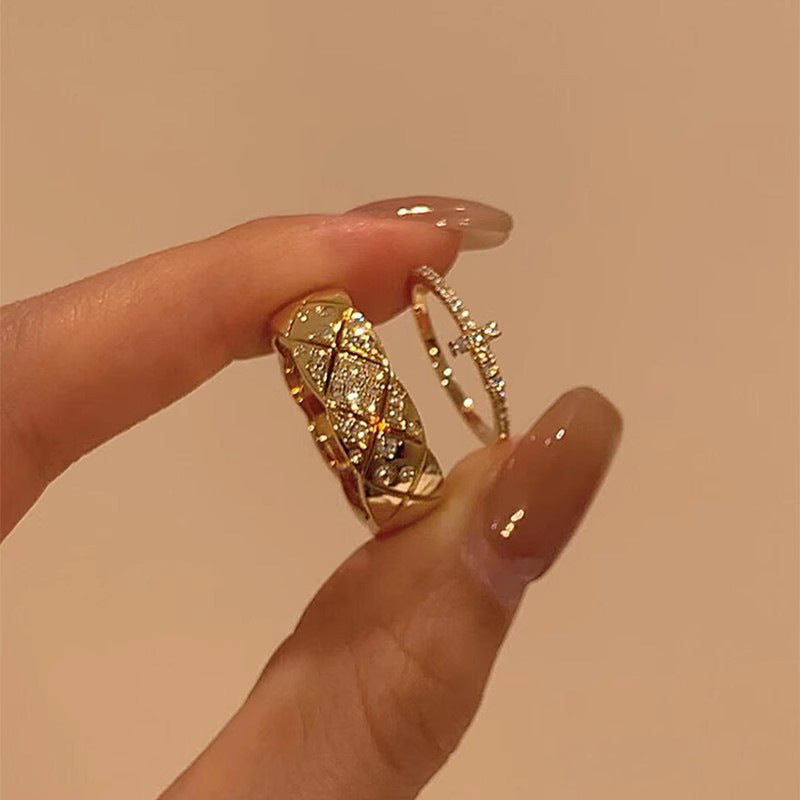 Wide Classic Style Light Luxury Temperament Full Ring