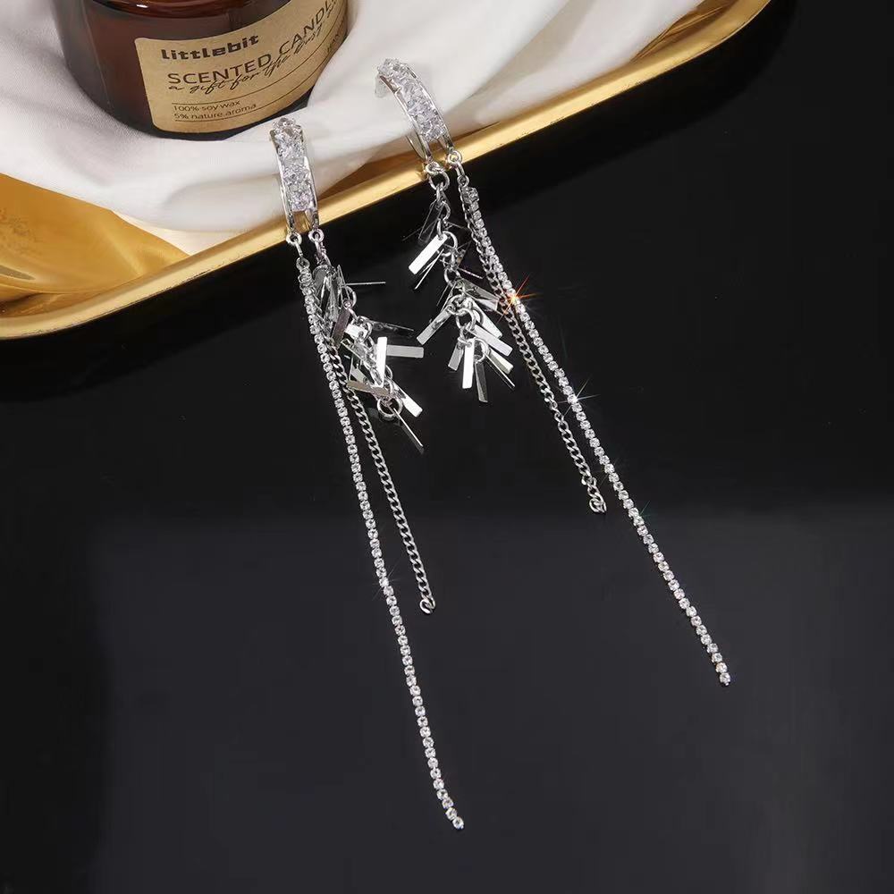 Women's Cool Cold Style Inlaid Zirconium Ear Clip Sequin Rhinestones Tassel Rings