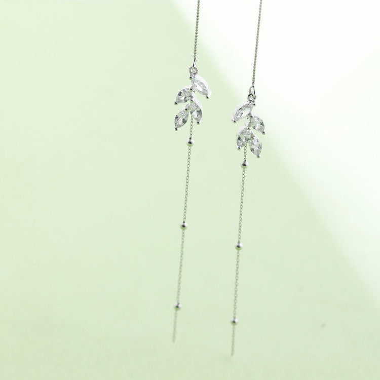 Women's Leaf Tassel Elegant Wild Long Temperamental Ear Line