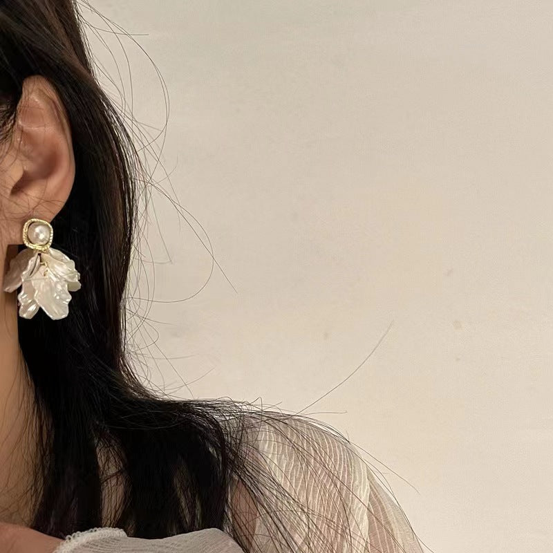 Sweet Pearl Flower Petals Long Sier Needle Fairy Temperamental Rings