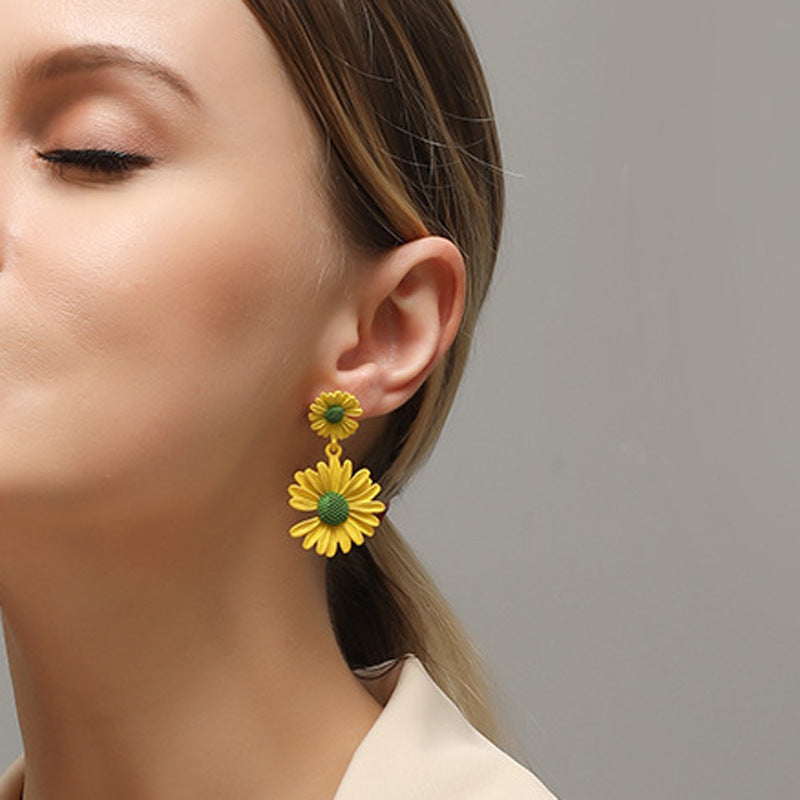 Simple Colored Flower Female Petals Super Earrings