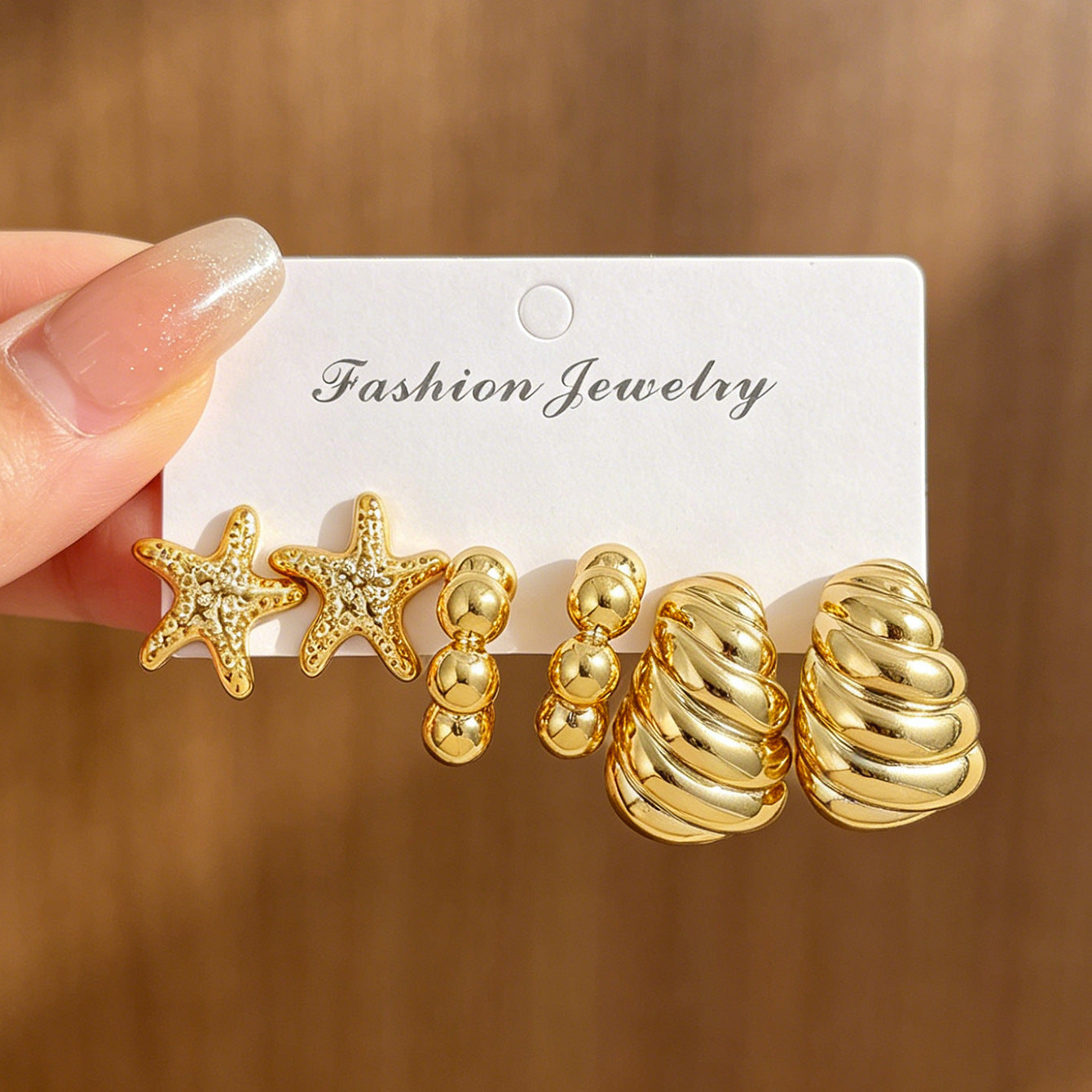 Women's Gold Geometric Fashionable High Sense Combination Earrings