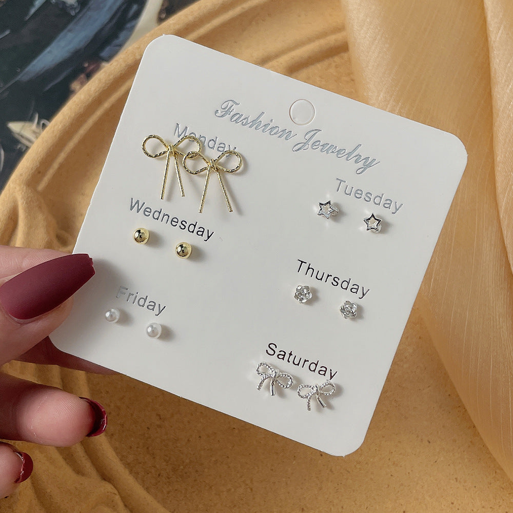 Elegant Pearl Niche Female Sier Pin Four Leaf Clover Stud Earrings