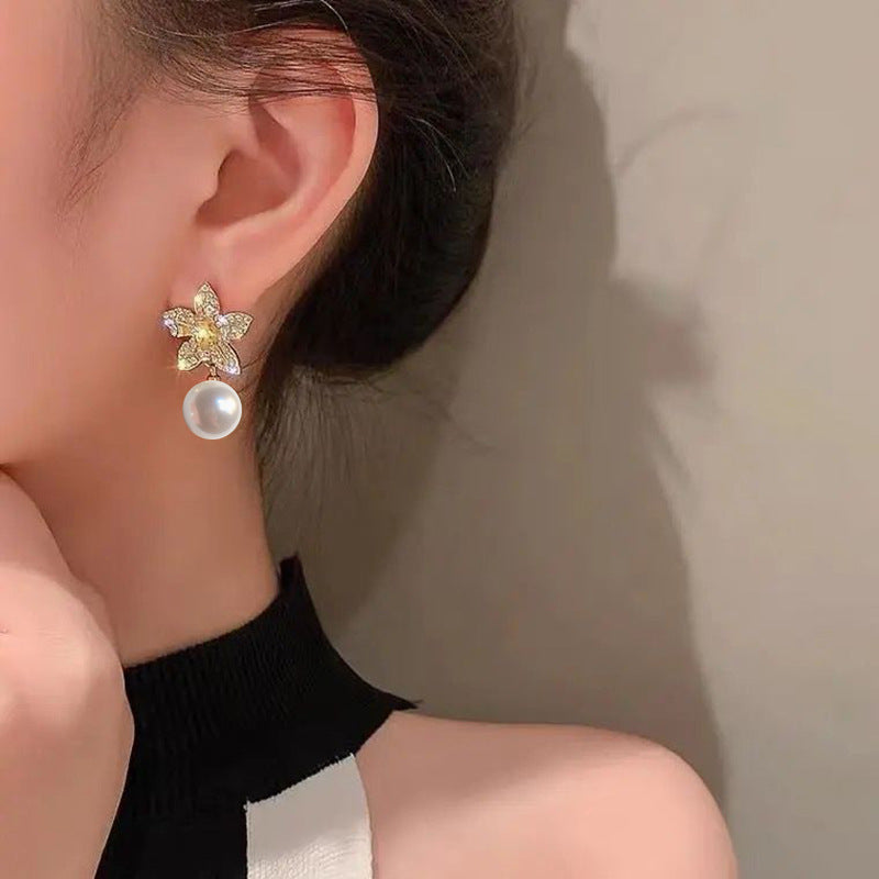 Petals Artificial Pearl Fairy Temperamental Elegant Graceful Three-dimensional Earrings