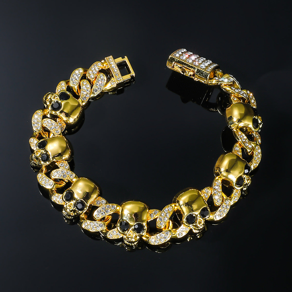 Fashion Skull Exaggerated Stitching Single Layer Diamond Bracelet