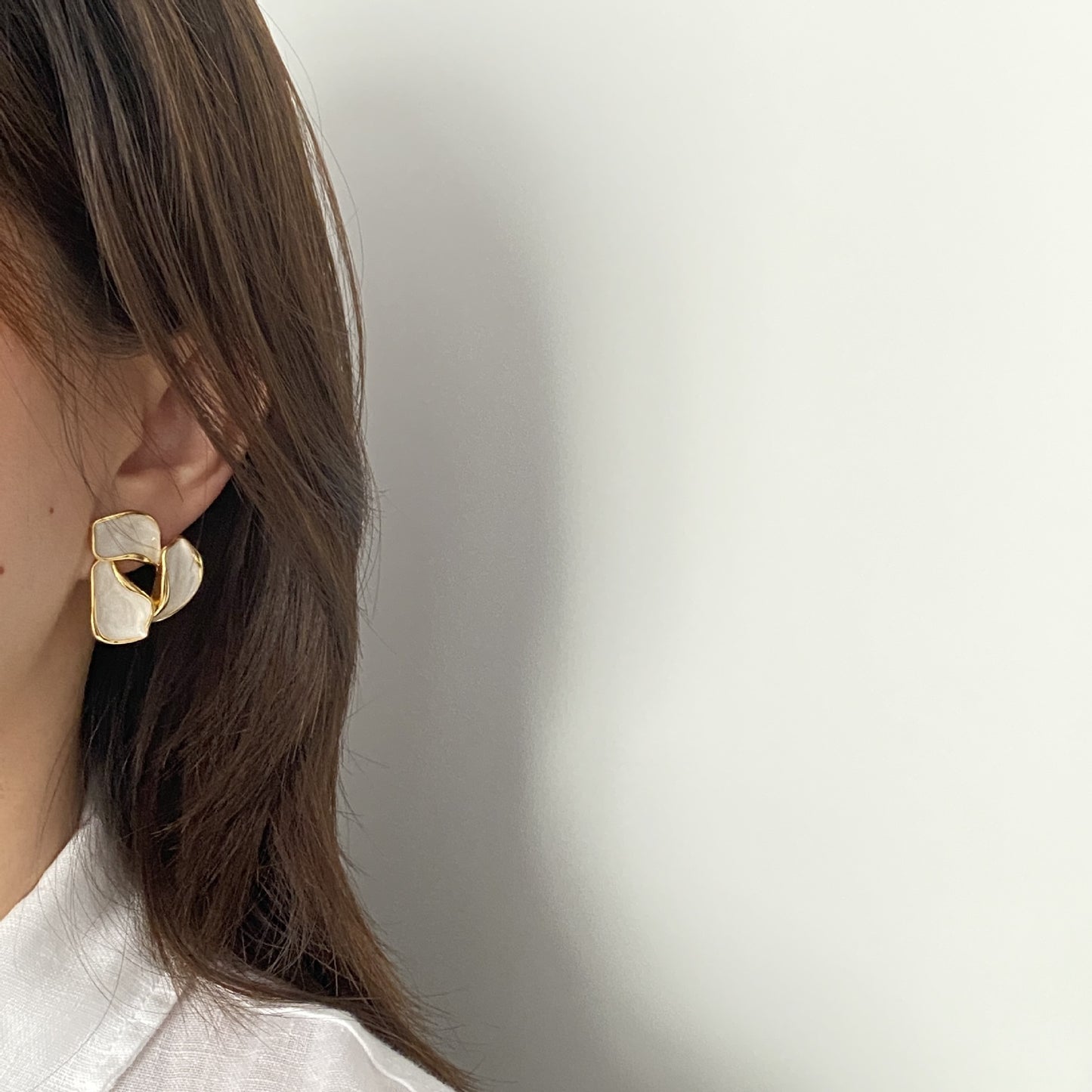 Temperament Exaggerated Drop Oil Round Sweet Simple Stud Earrings