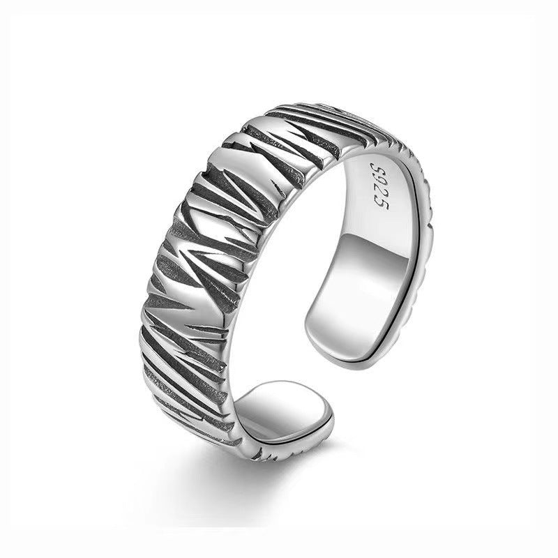 Retro Punk Irregular Simple Twist Pattern Open Ring
