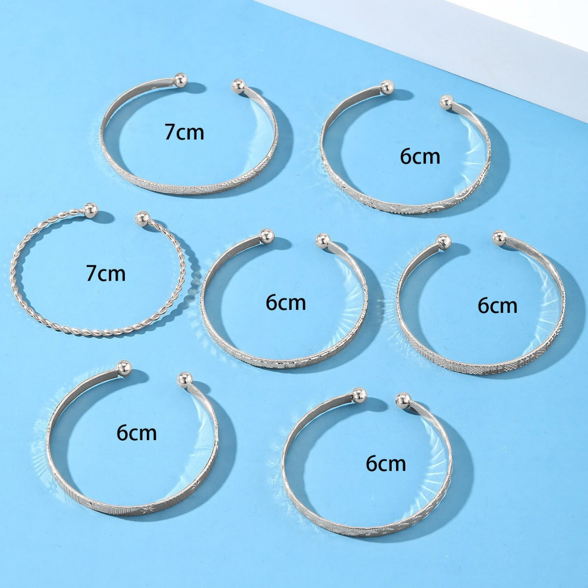 Women's Twist High Sense Fashion Simple Suit Bracelet