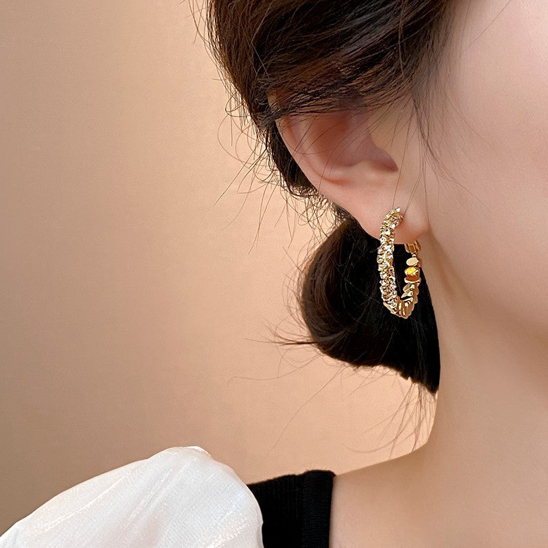 Women's Small Pieces Of Round Fashion Graceful Earrings