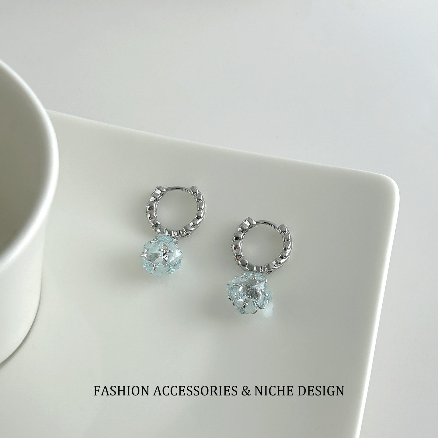 Zircon Ear Clip Niche Design Textured Elegant Earrings