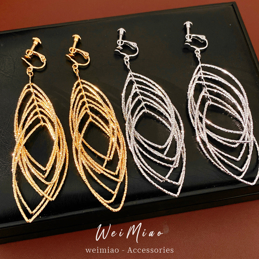 Gold Ear Hook High-grade Light Luxury Minority Design Sense Clip Earrings