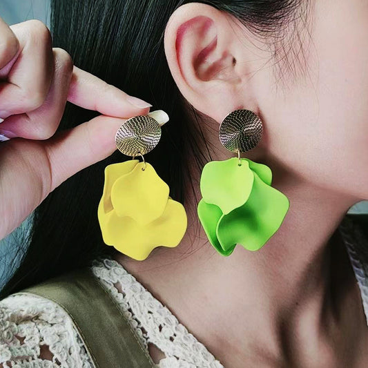 Women's Petal Spray Paint Pleated Candy Color Earrings