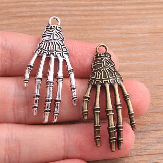 2 Colors Alloy Decoration Skull Hand Jewelry Accessories