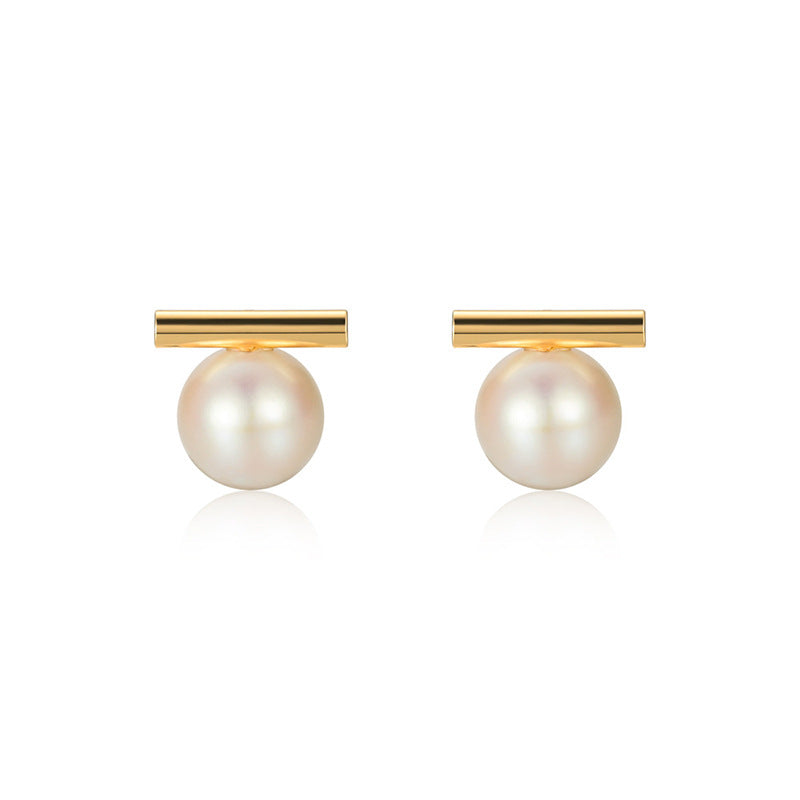 Women's Retro Perfect Circle Pearl For Light Luxury Stud Earrings