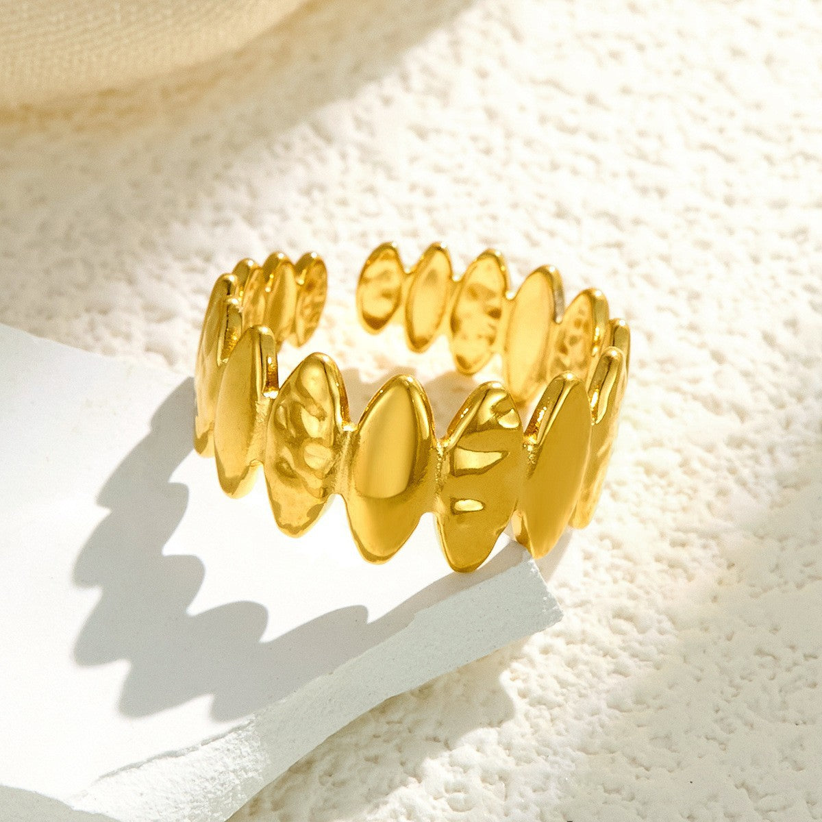 Stainless Steel Irregular Line Love Heart-shaped High-grade Ring