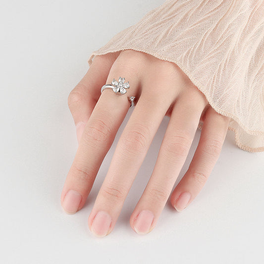 Micro Rhinestone Lucky Four Leaf Grass Rotatable Rings