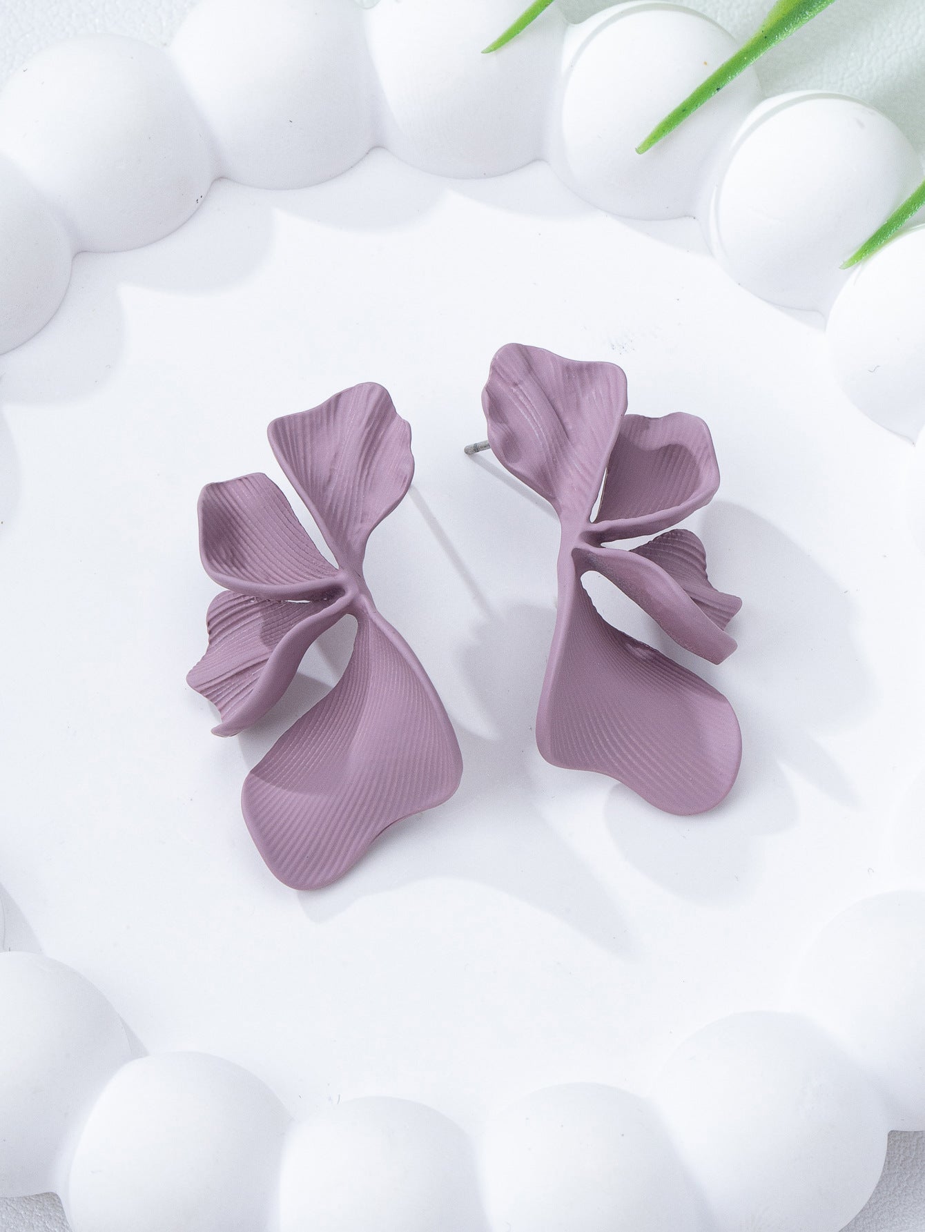 Women's Petal Pearl Mori Style Niche Design Stud Earrings
