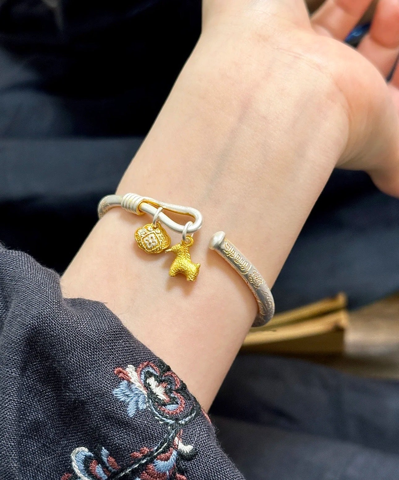 Safety Lock Chinese Style Gold Words Horse Female Plated Sterling Bracelet