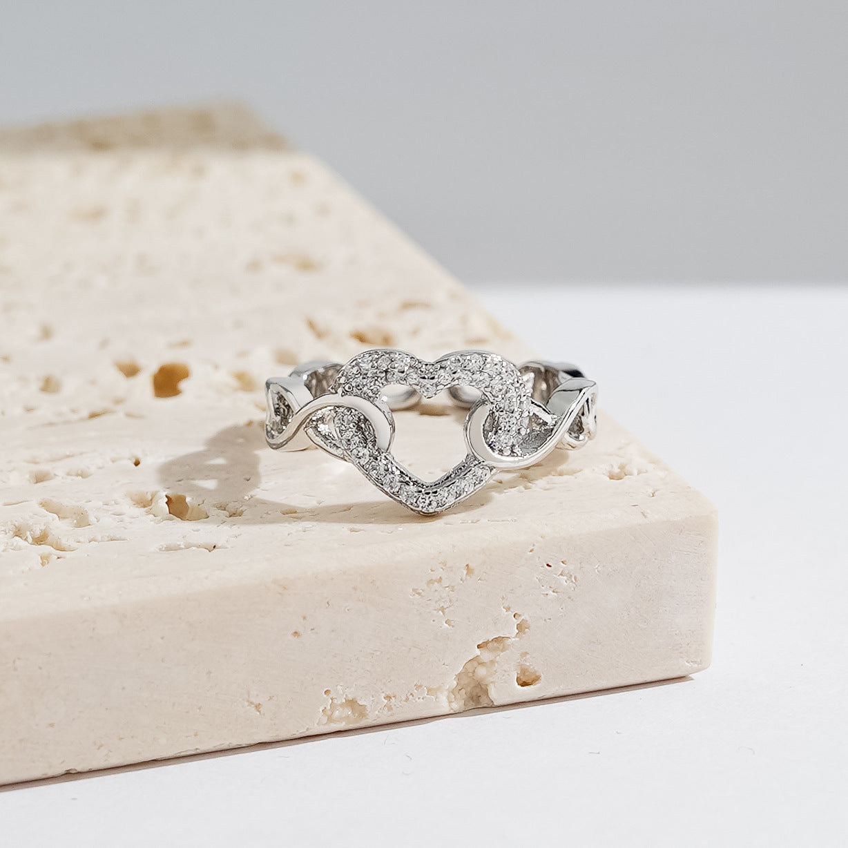 Hollow Heart Shape With Diamond Female Fashion Temperamental Minority Heart-shaped Ring