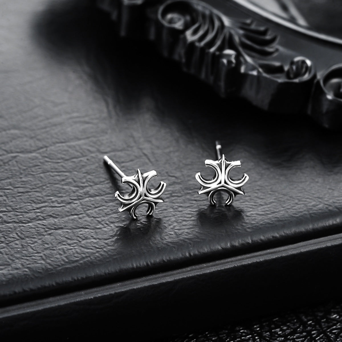 Male Niche Hip Hop Trend Female Affordable Luxury Fashion High Stud Earrings