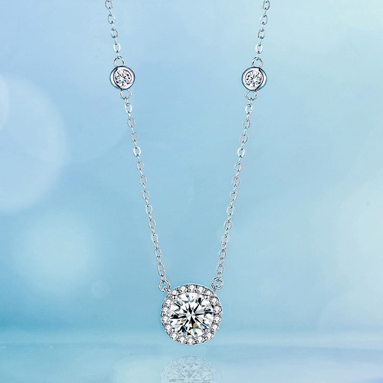 Point Female College Sweet Clavicle Chain Light Luxury Necklace