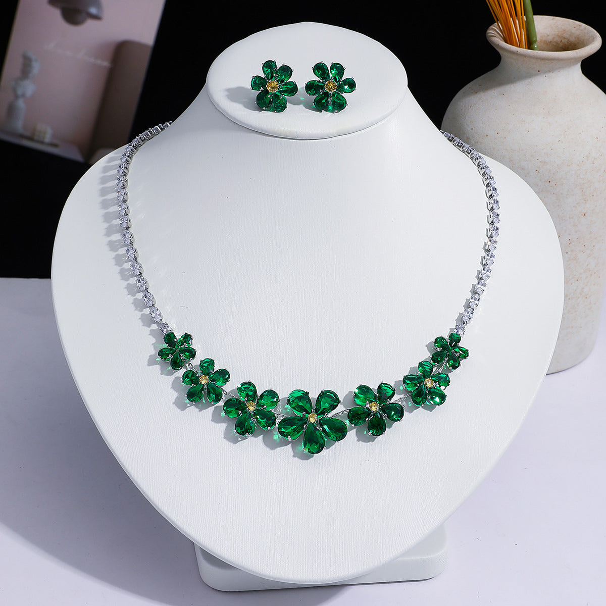 Fashion Trend Zircon Green Butterfly Tassel Necklace