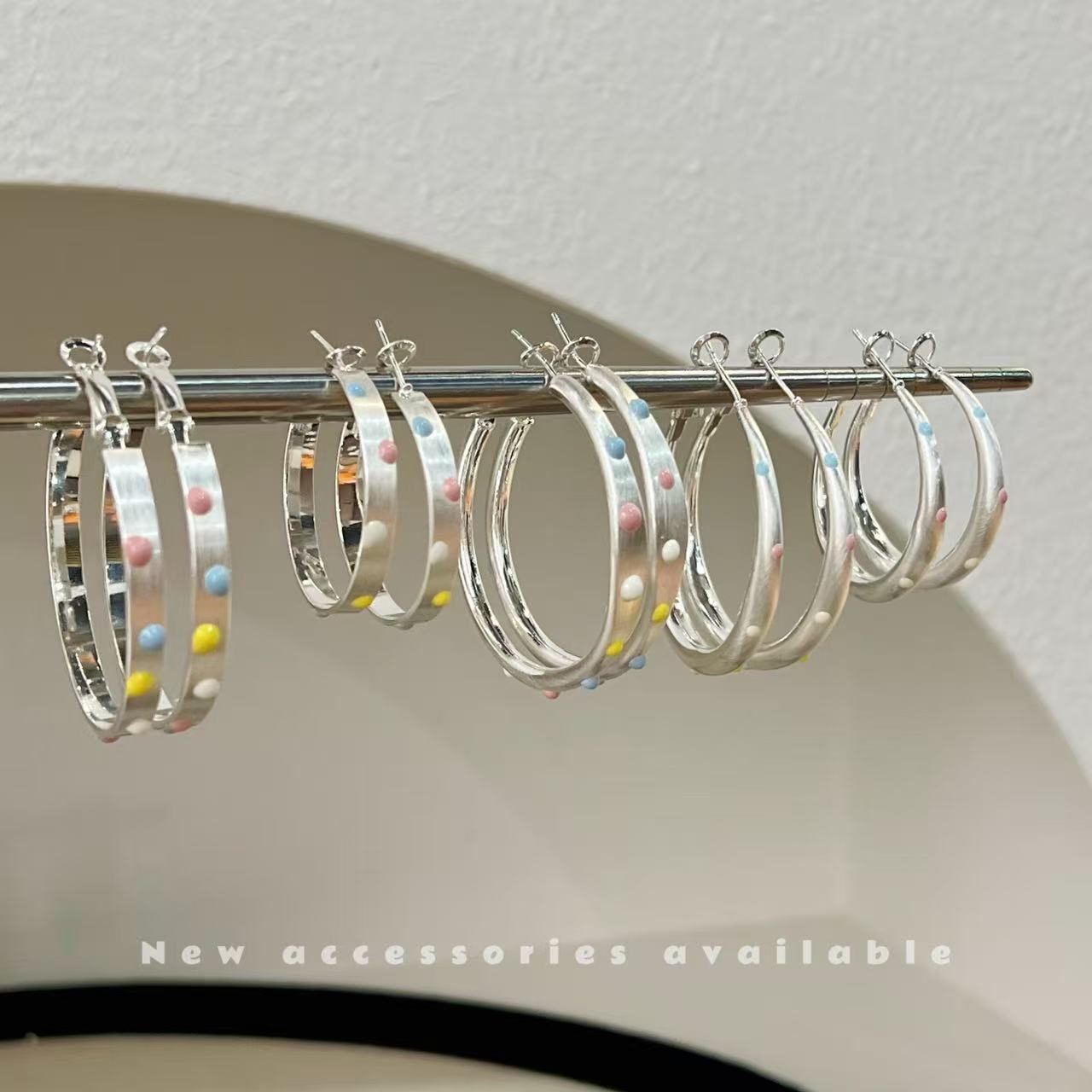 Dopamine Color Polka Dot Brushed Sier Fashion Simple Rainbow Drop Earrings