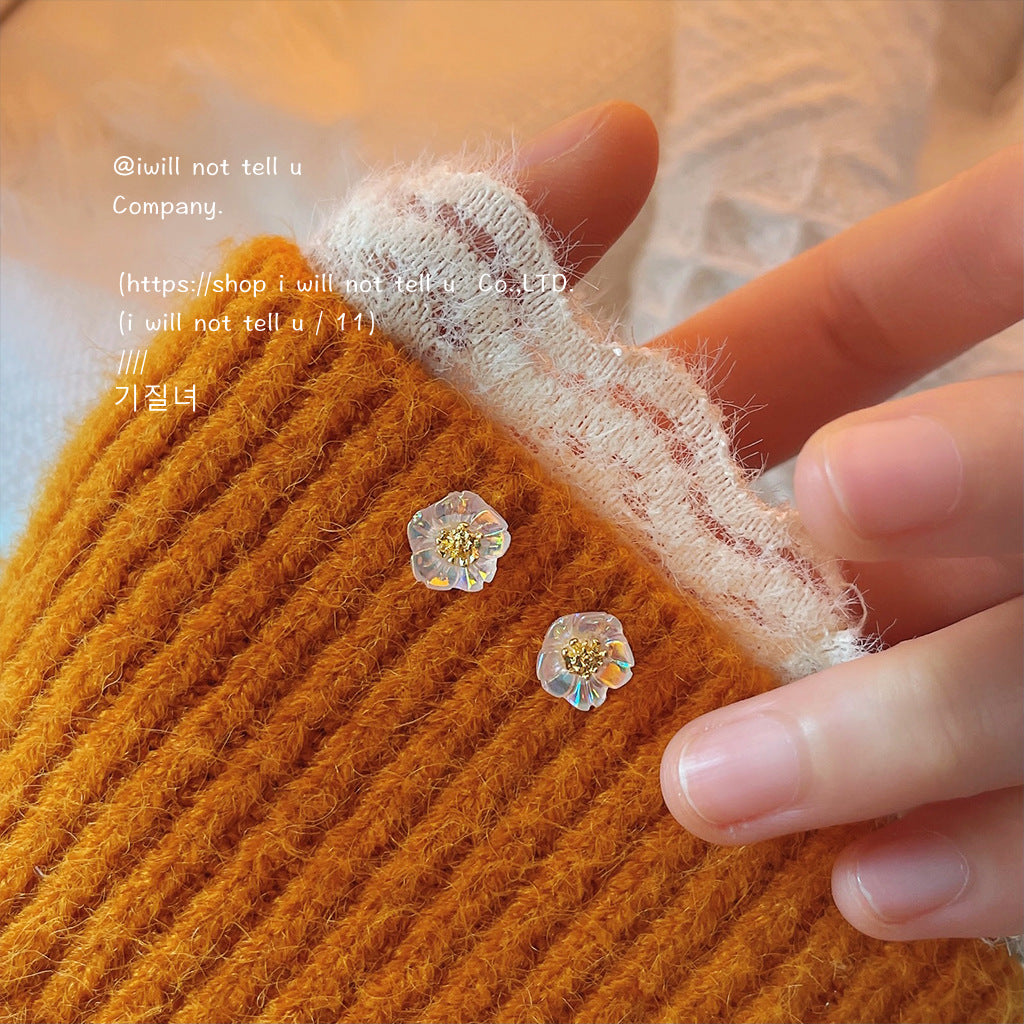 Women's Fresh Sweet Mini Version Elegant Cute Sier Plated Stud Earrings
