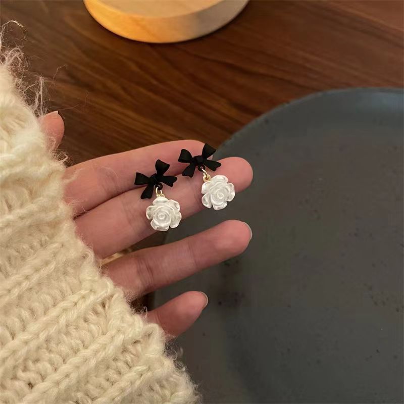 Fairy Style Korean Sweet Mori Minority Elegant Face Earrings